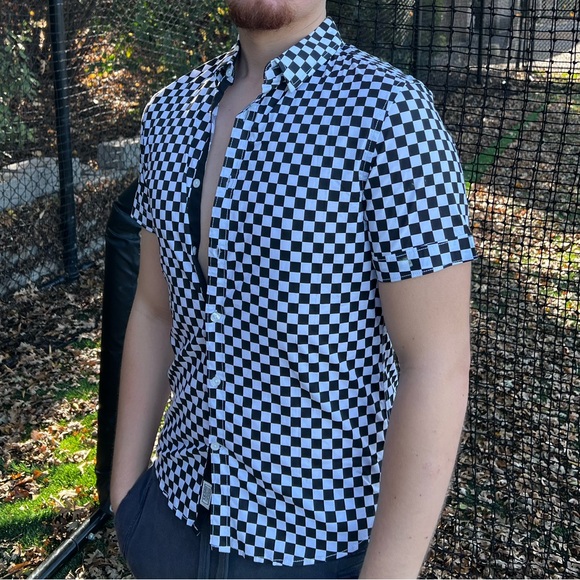 G BY GUESS MEN FINISH LINE CAR RACING FLAG BUTTON DOWN SHIRT CHECKERE CHECK STUD - Picture 15 of 16